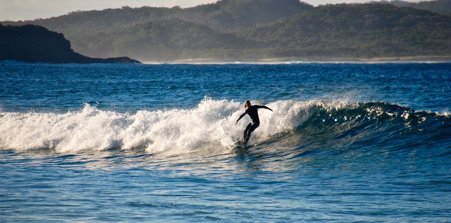 Photo of Maxime Therrien-Arel surfing