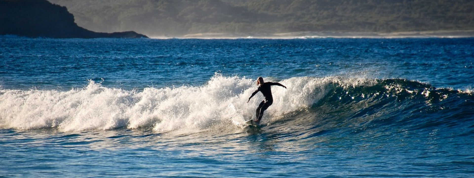 Photo of Maxime Therrien-Arel surfing